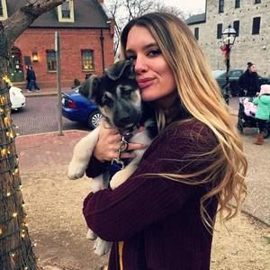 Meet your Posher, Olivia